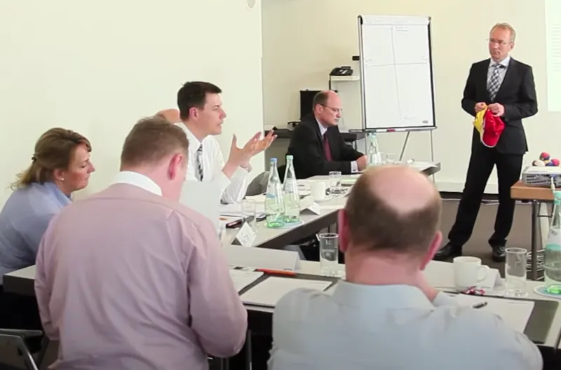 Dieter Kiwus als Trainer im Seminar